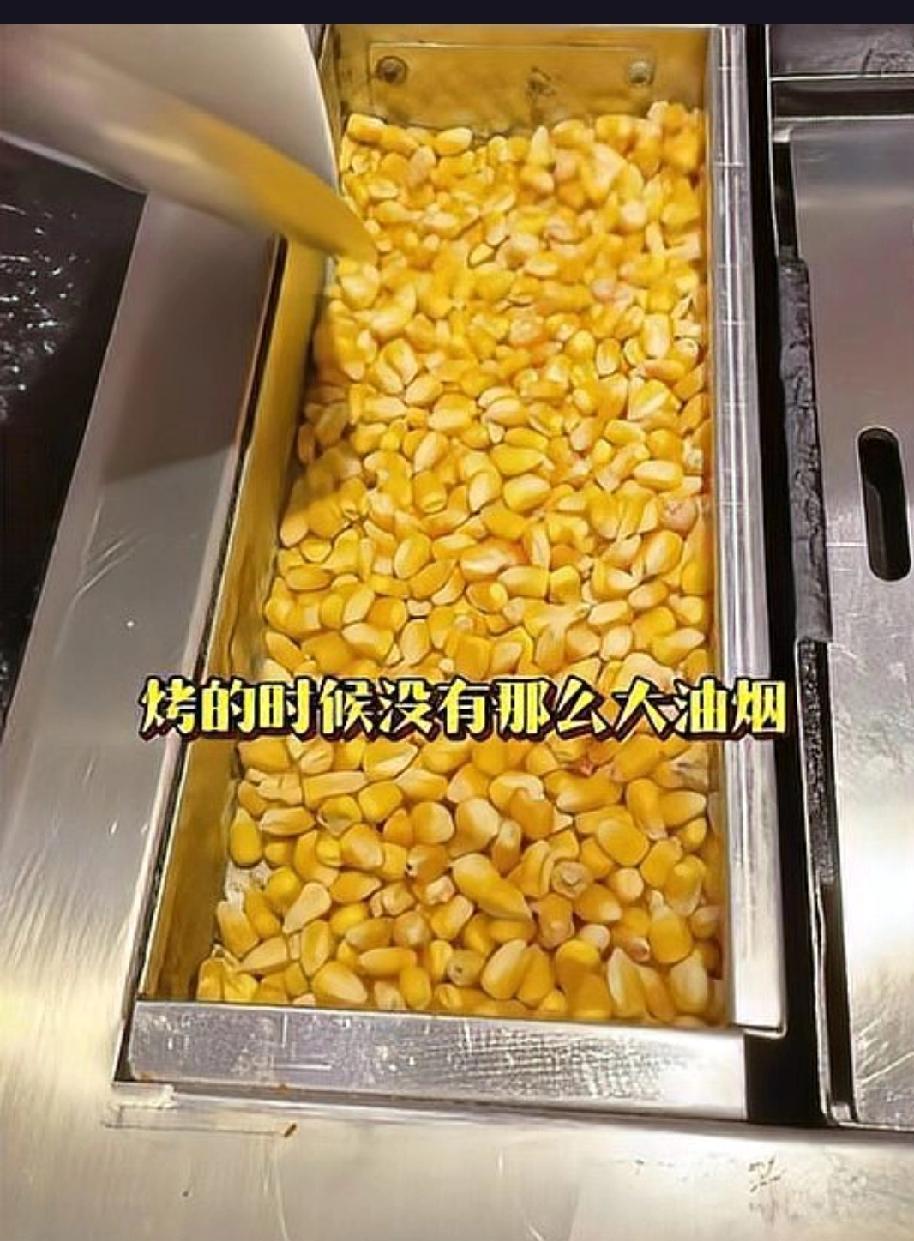 烟台一烤肉店用玉米做燃料，引发“糟蹋粮食”争议，究竟是否合理？
烟台一家名为林林