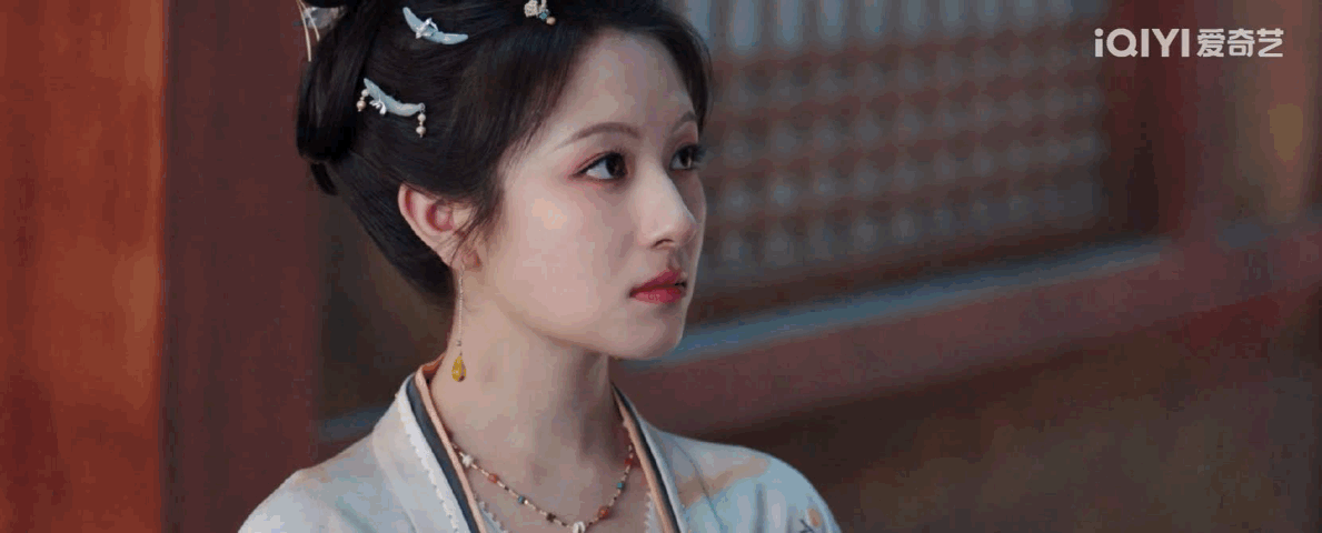 秦莞一个眼神燕迟他慌了 查案时燕迟说错话被秦莞眼神秒杀，师兄出现醋意爆棚，拒公主