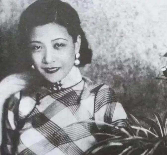 1948年，年轻漂亮的国军团长妻子陈愉照顾丈夫住院期间，惨被6名国民党军官轮奸数
