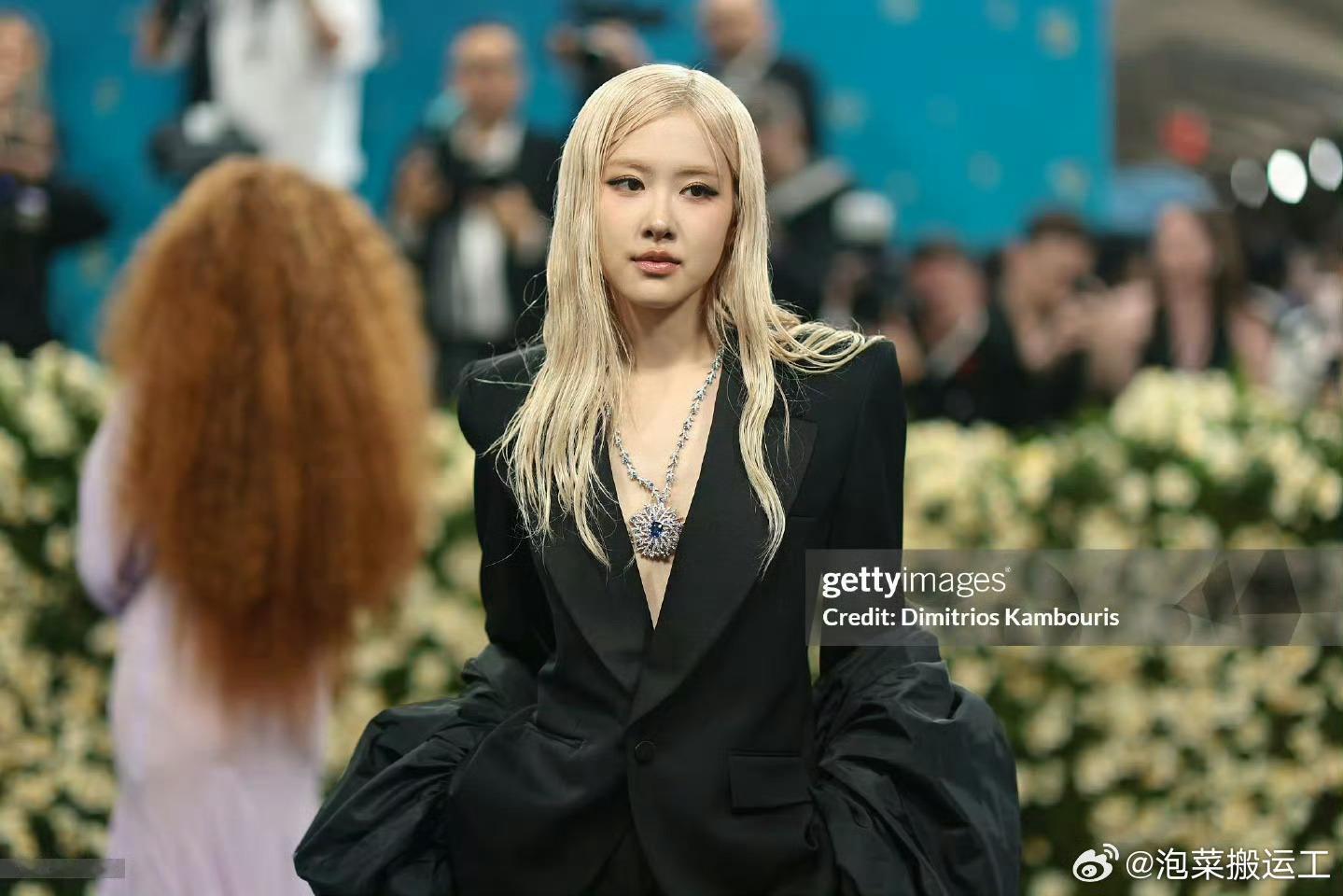metgala是请人来卖挂面的吗 ​​​