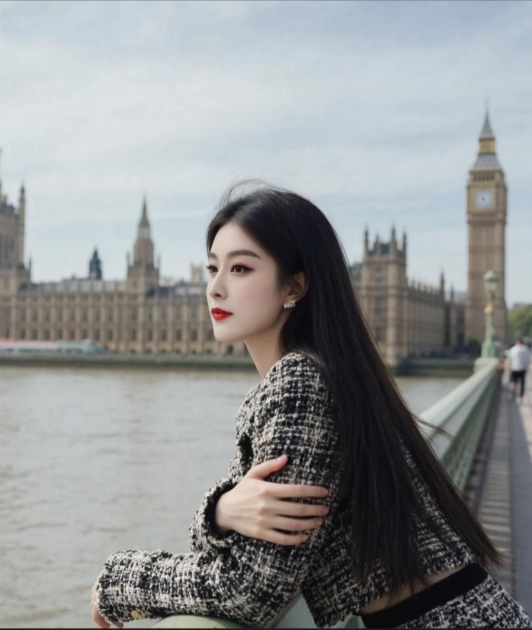 女生如何穿搭看起来时尚更有品味呢