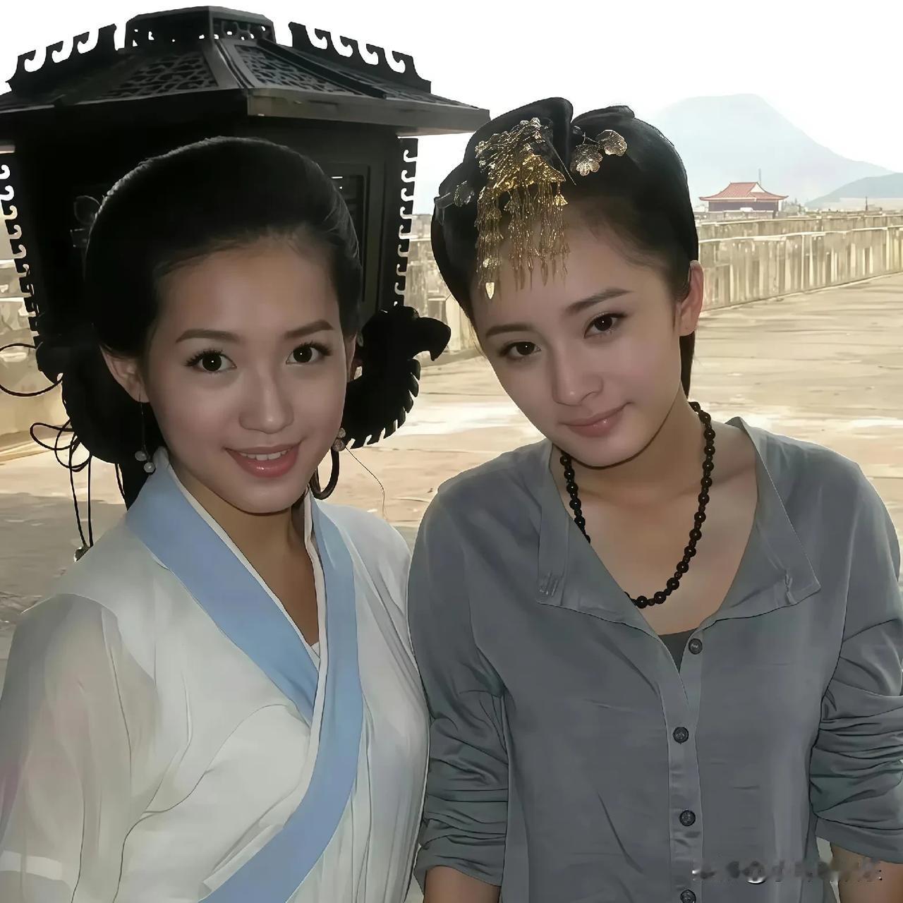 我拿着这张照片问60岁的食堂大妈

如果选一个人做儿媳妇你选哪一个

大妈都没犹