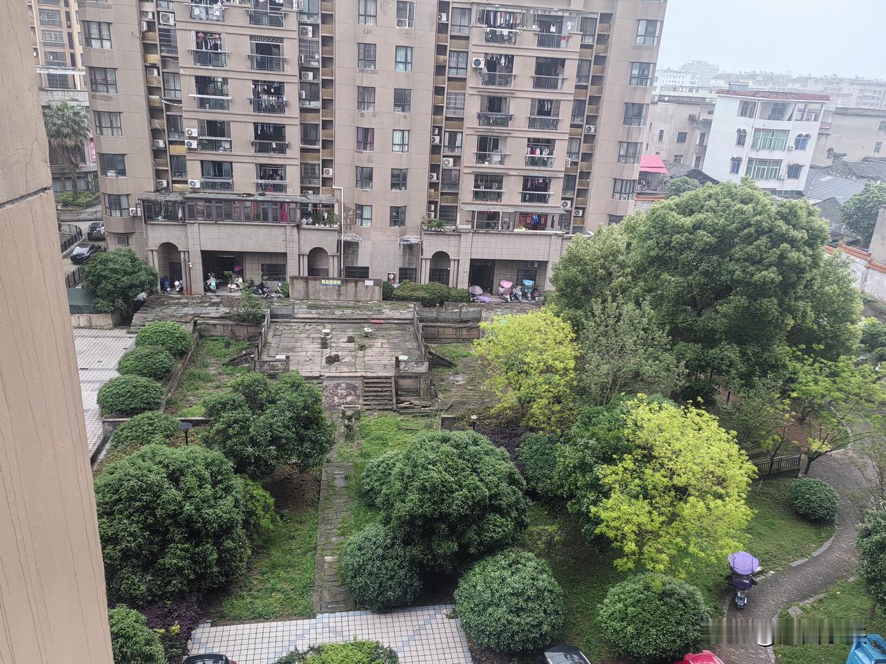准备建房了，预算40个可以吗？

今年准备在农村建房，面积130平砖混结构3层没