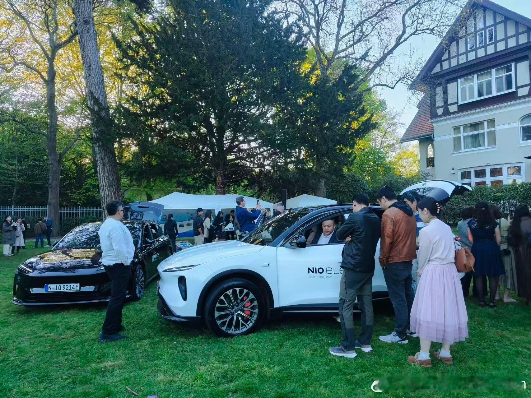 蔚来欧洲 中国驻汉堡总领事馆邀请蔚来参加了一年中最重要的活动之一——“领事馆之夜