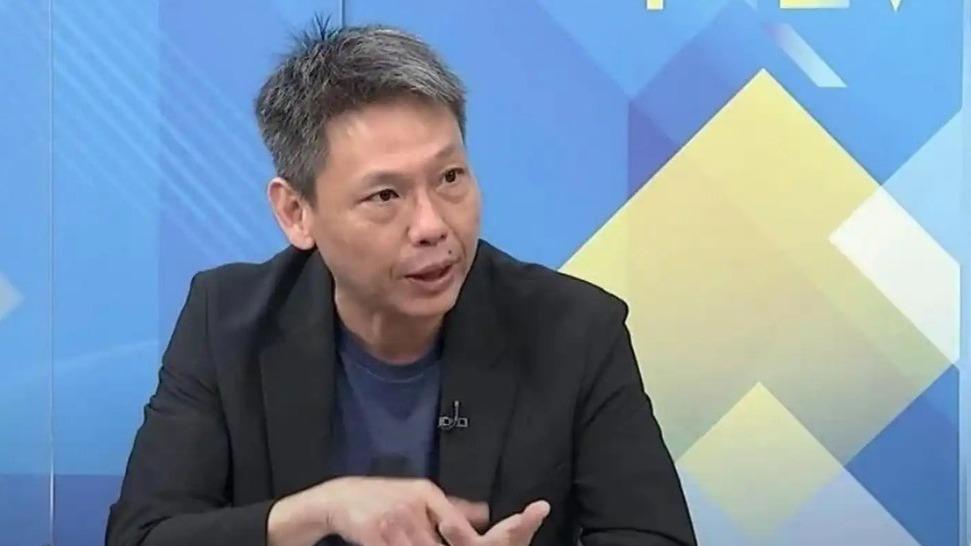 台湾时事评论员谢寒冰最近在节目里说了一段话，大意是大陆正在给全国退伍军人制发预备
