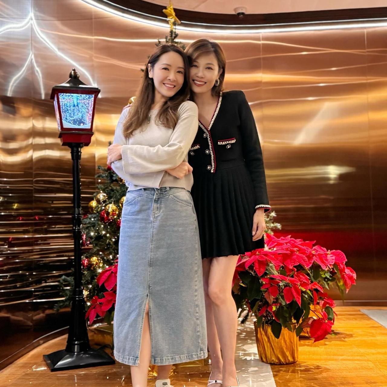 这两位是香港很出名女星，当年拍过一部很出名TVB电视剧，现在还有多少人还记得她们