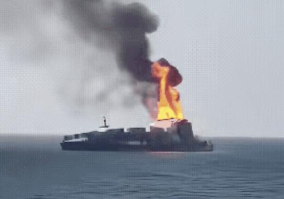 谁也没料到，霍尔木兹海峡的所谓安全防线说破就破！短短一周之内，中资 LNG 船接
