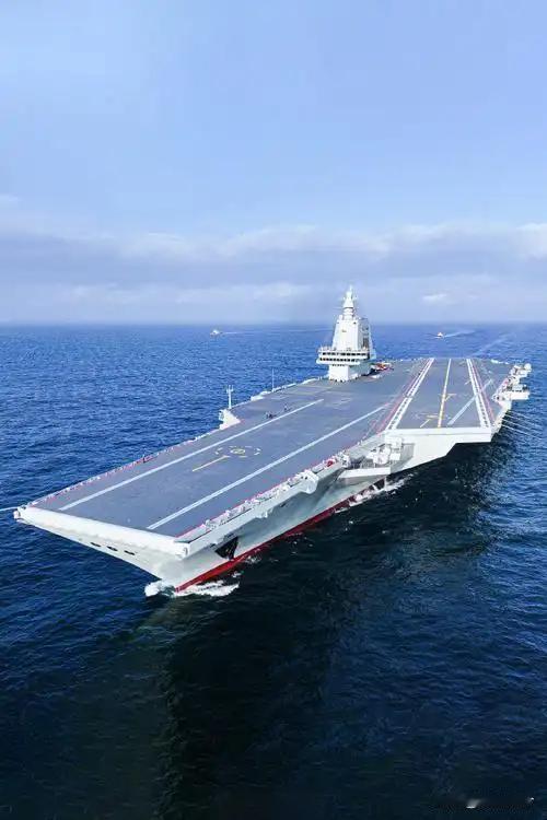 日本正在备战：防卫省官员叫嚣优先击沉福建舰，主流媒体配合疯狂！
 
就在福建舰服