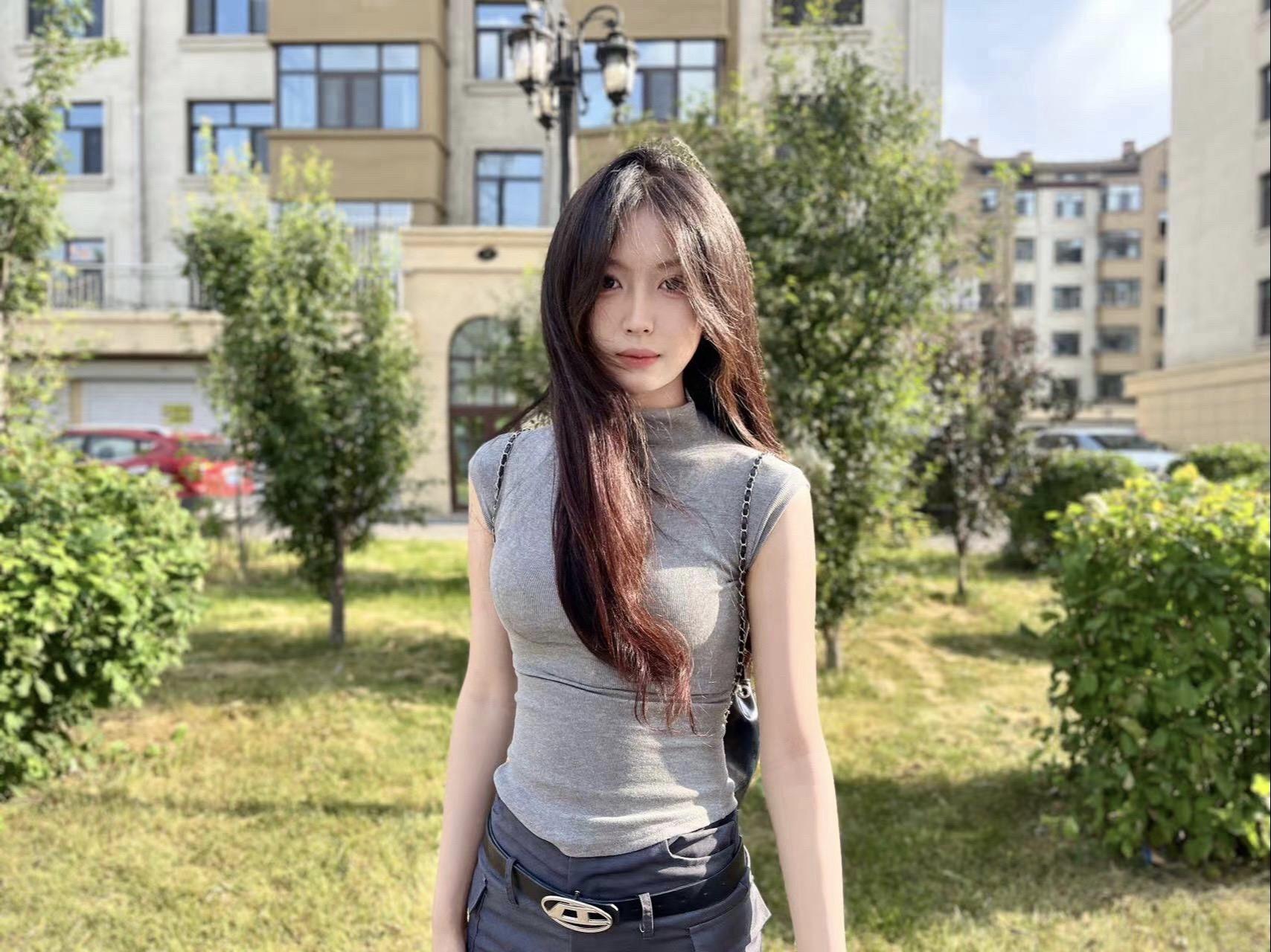 在重逢的街道 心跳比我先认出你