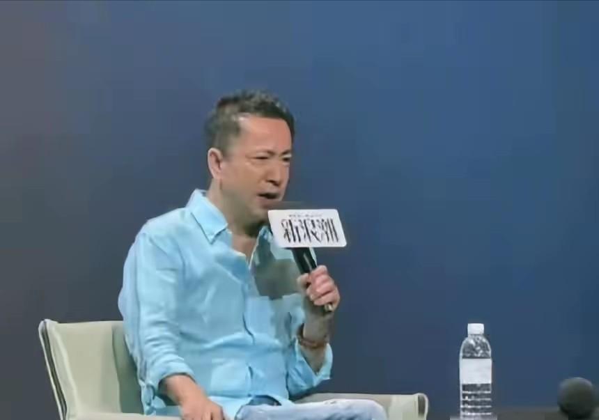 有点理解华谊兄弟为什么会垮了。
 
不是因为他们签不下大导演，也不是因为明星都跑