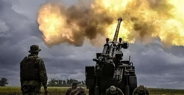 警示！俄乌战场传来血的教训，我们最先进的歼20，绝不能再抱着火箭弹不放了，打了快