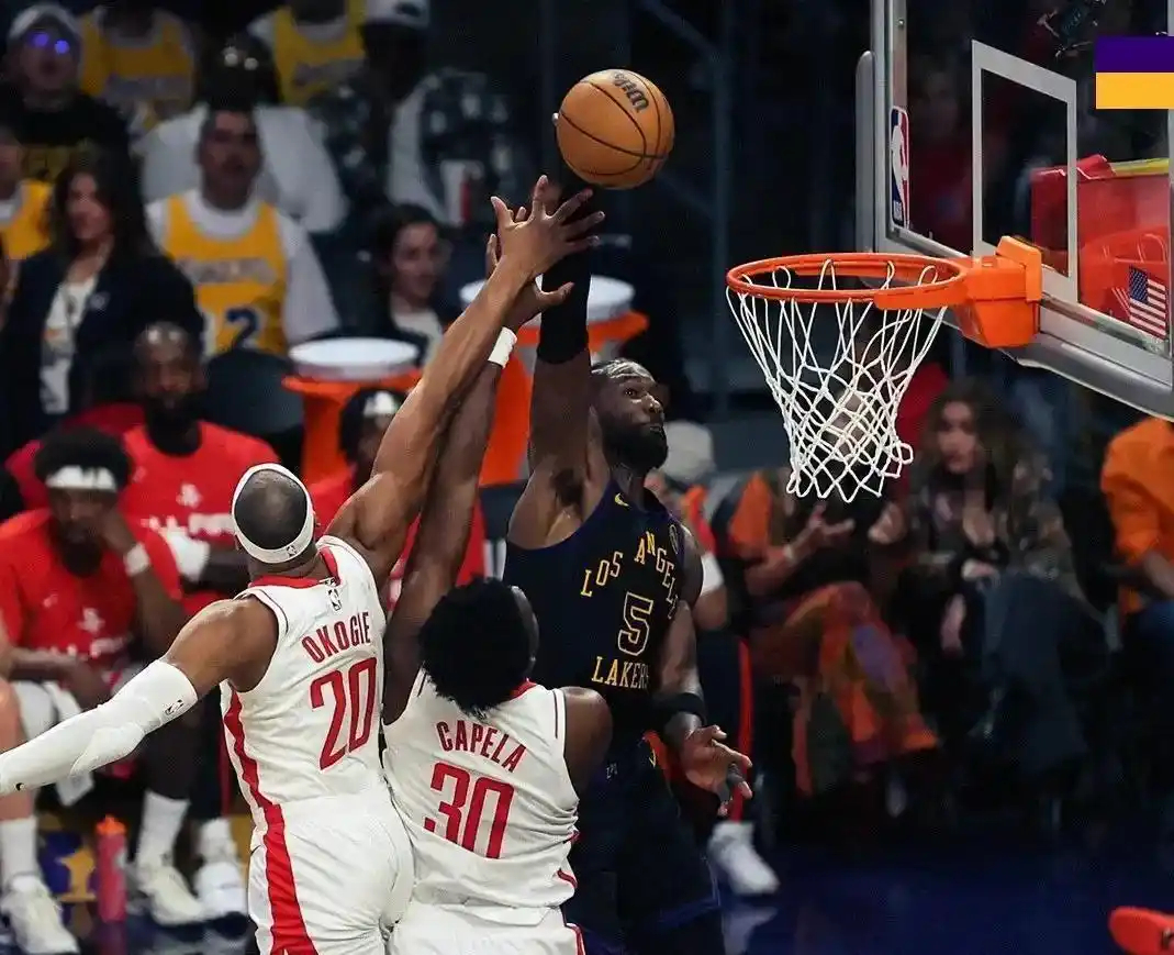 NBA季后赛第二轮，湖人101-94火箭，再下一程，总比分2-0，在缺少东契奇的