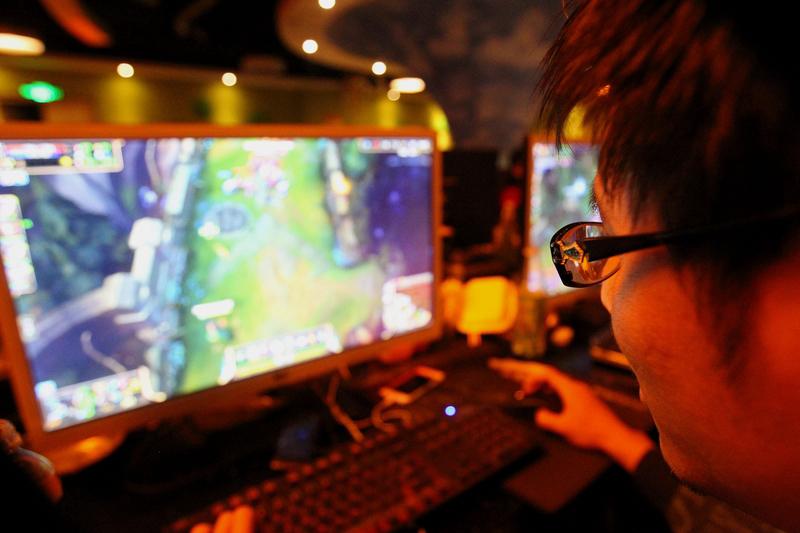 《燕云十六声》道歉这事儿挺让人意外的。游戏官方之前可能在某些方面没做好，惹得玩家