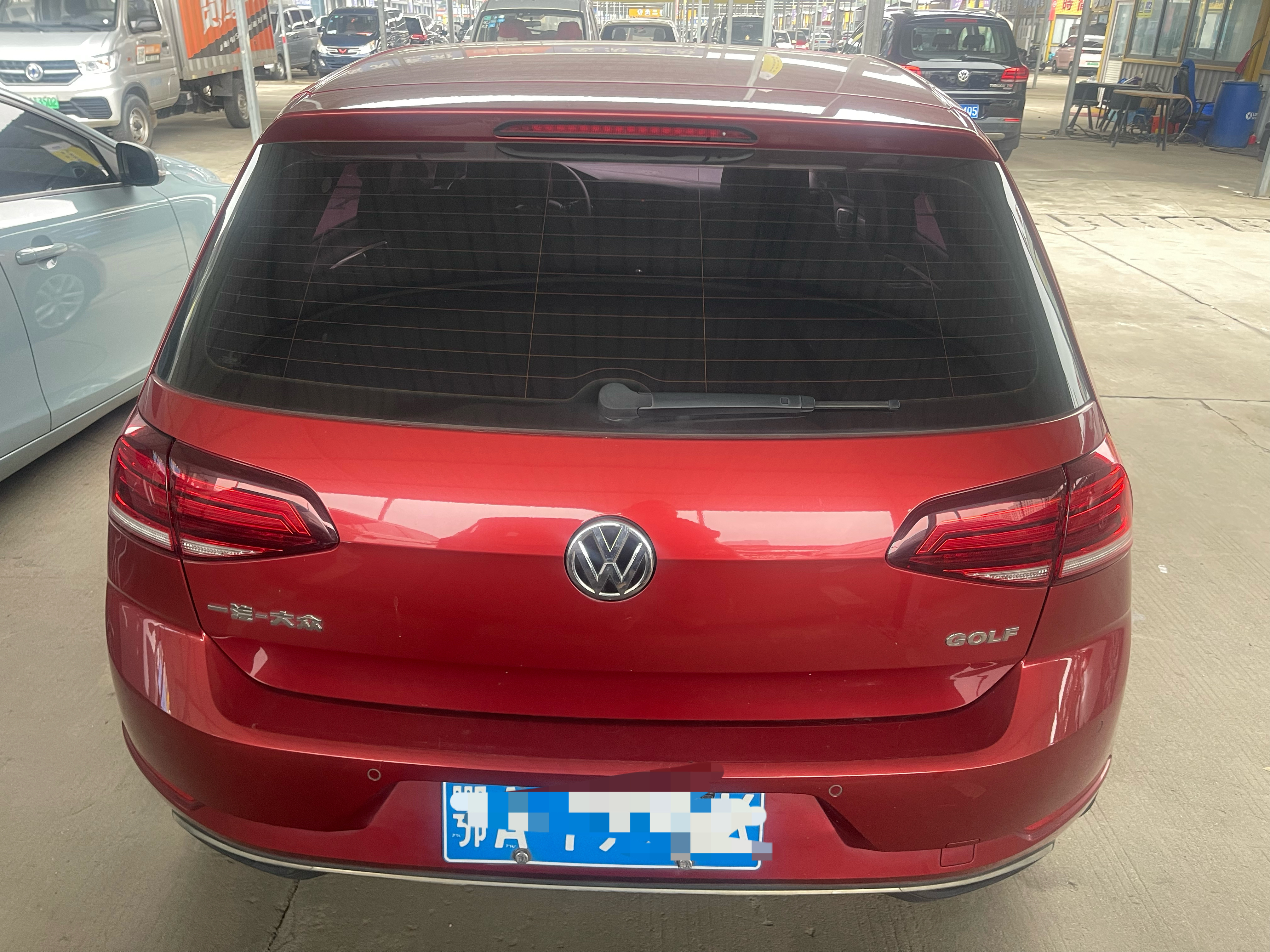 兄弟们，又来极品新货了，原版原漆2018年大众高尔夫 1.6L自动挡带天窗 11