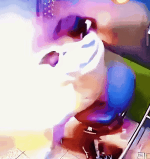 把电动车推进狭小电梯间，就是侥幸心理作祟，一旦出事，浴火难生。