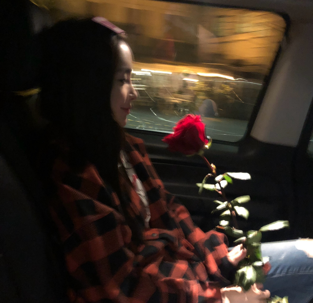 非正式跨年派对 和杨颖一起奔向2026 想知道大家最近因为她而感到幸福的瞬间是哪