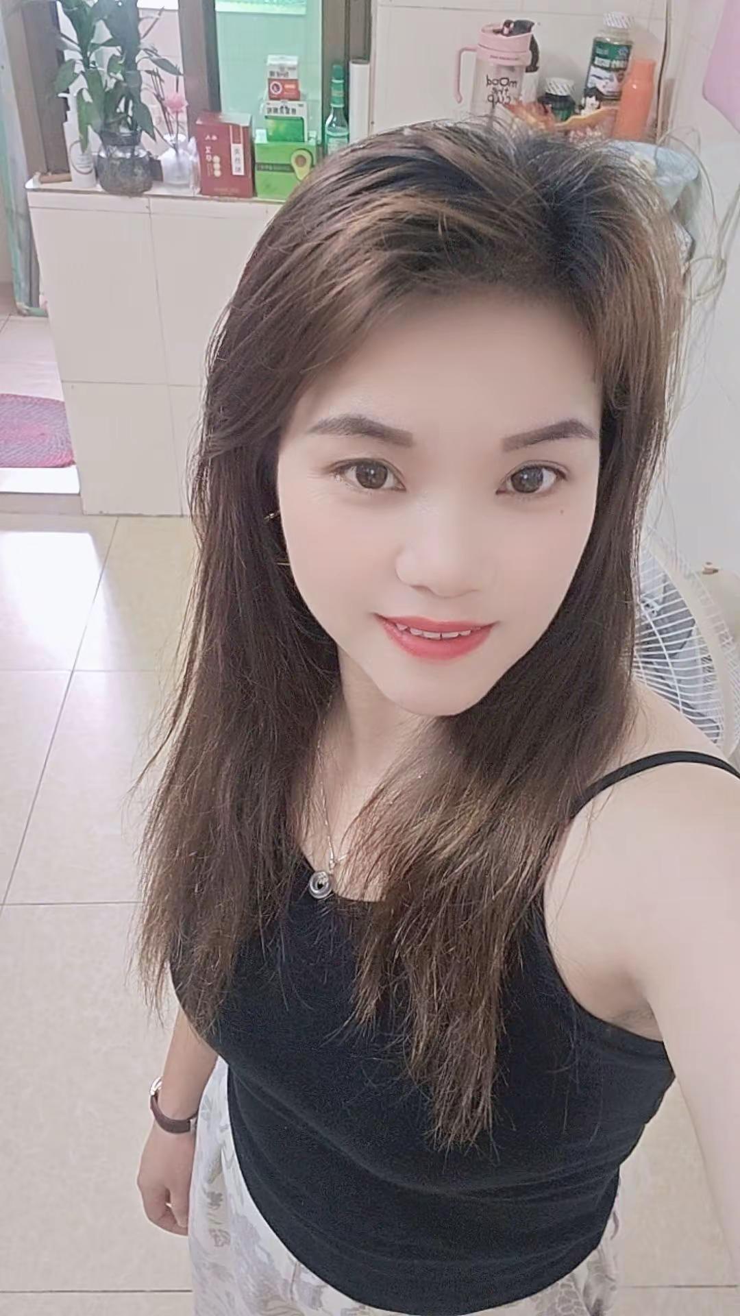 阿姨的年龄，小姐姐的心态，人生苦短，在变老的路上，潇洒一点，糊涂一点，每天开心一