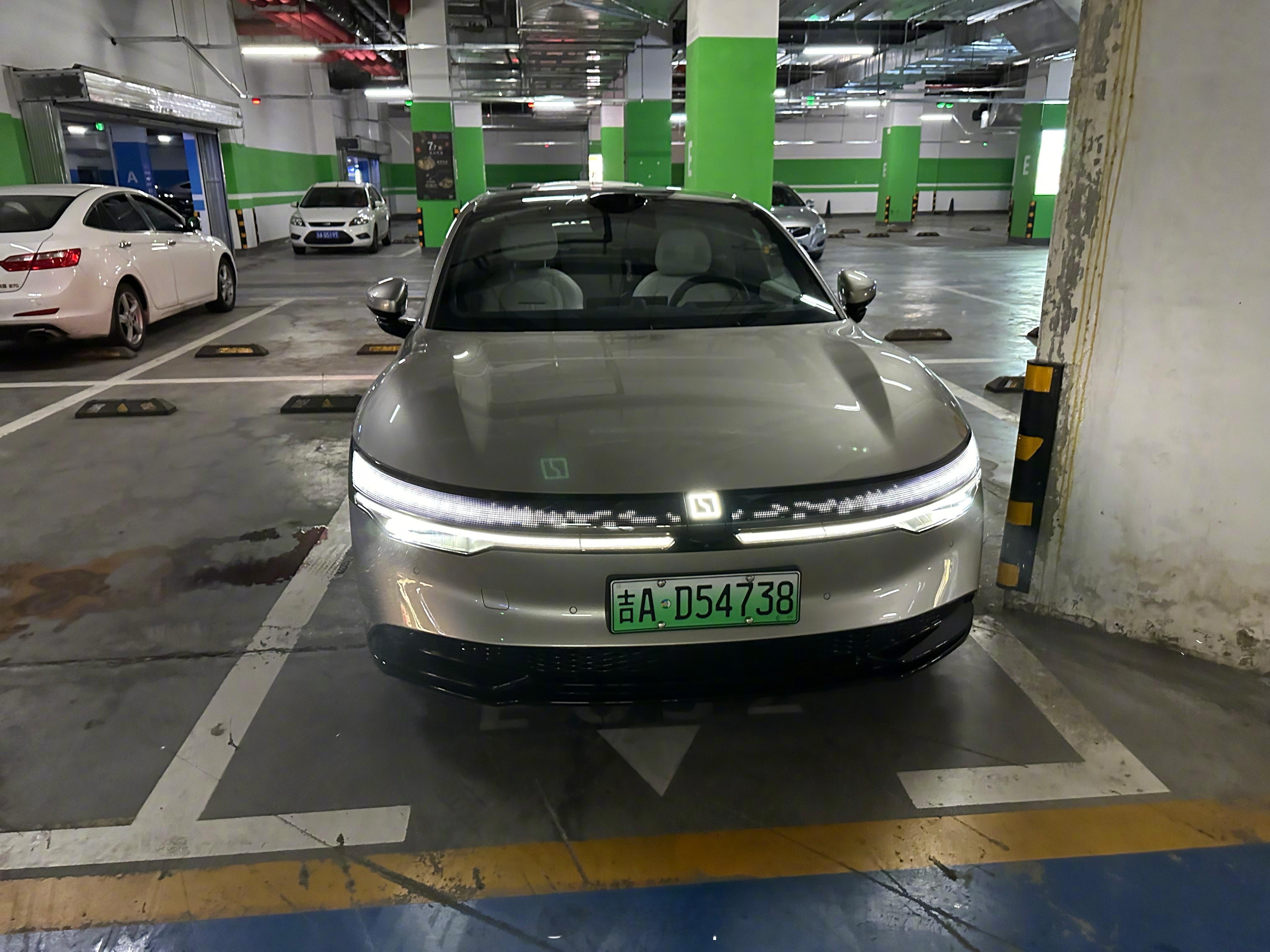 现在可以确定极氪送的终身5G流量用的是联通，之前我们家地库都是只有移动的网络，我