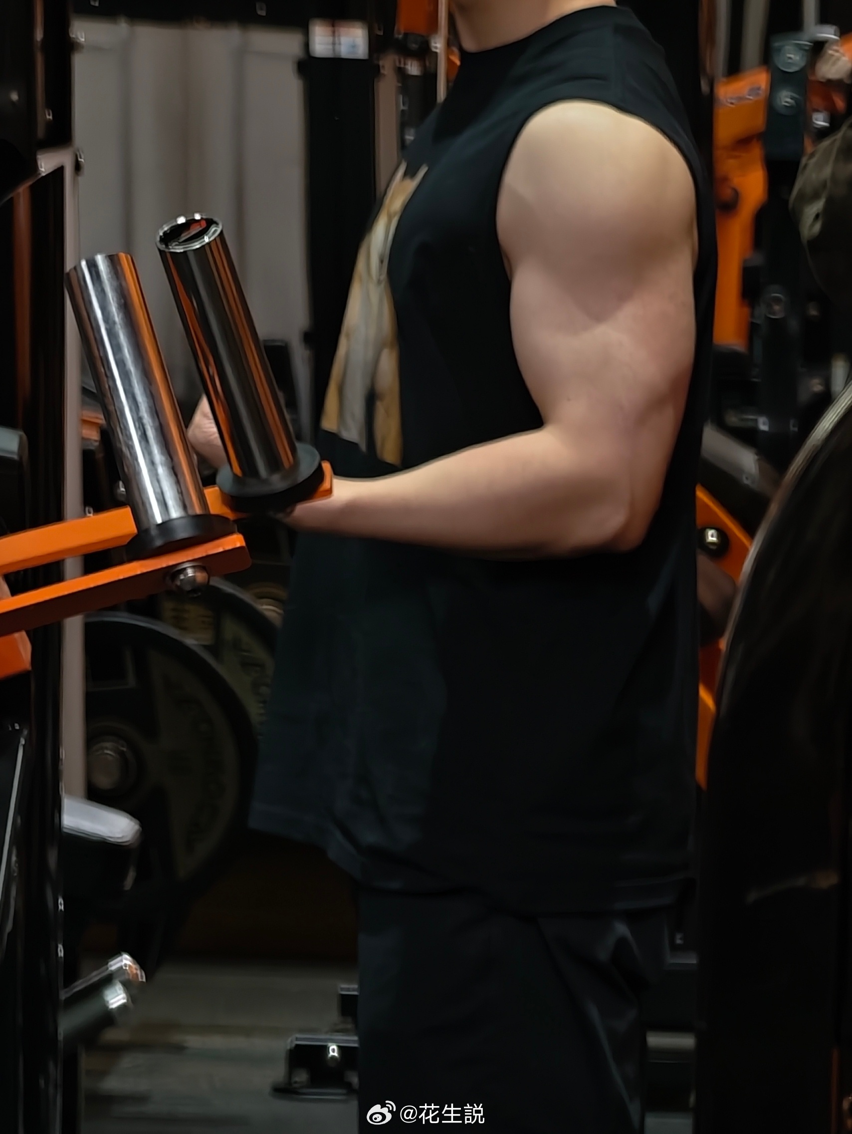 健身打卡第 155 天，今日练肩