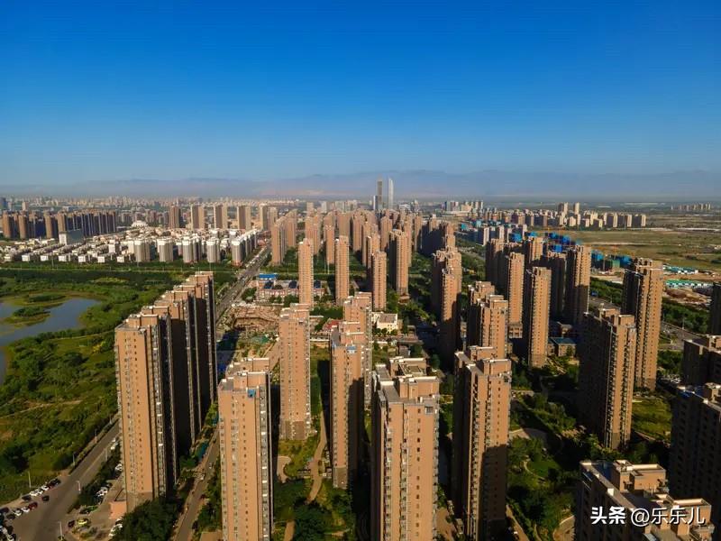 银川楼市：

当地二手房虽说没有出现暴跌，但下跌的脚步始终没有停下。

金凤万达