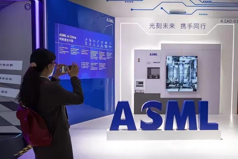 荷兰公司向中国出口一台光刻机，获得的利润约等于向中国出口20万吨猪肉。ASML最