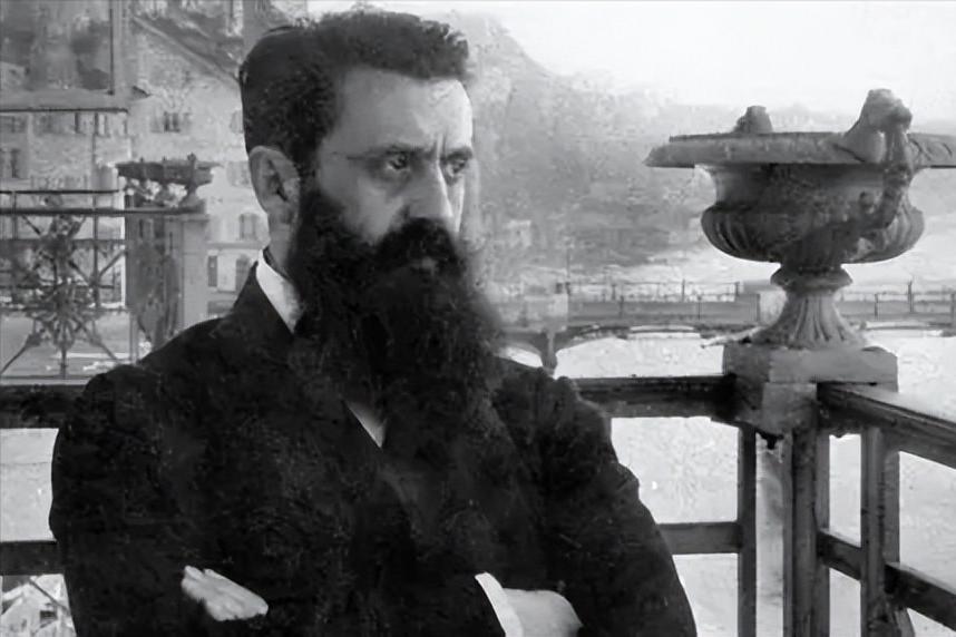 说起以色列这个国家，很多人都觉得挺神奇的，国土面积跟北京差不多大，却能在一堆阿拉