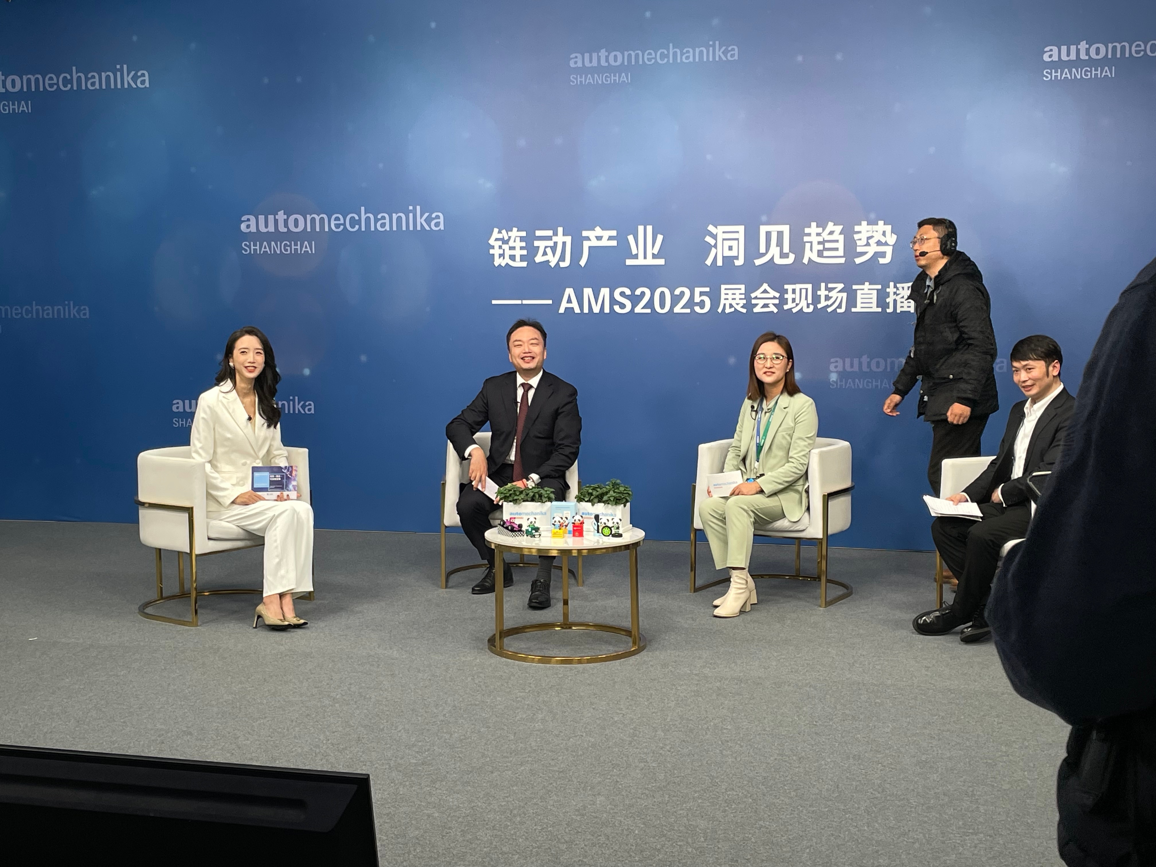 下班周末快乐！朋友们！