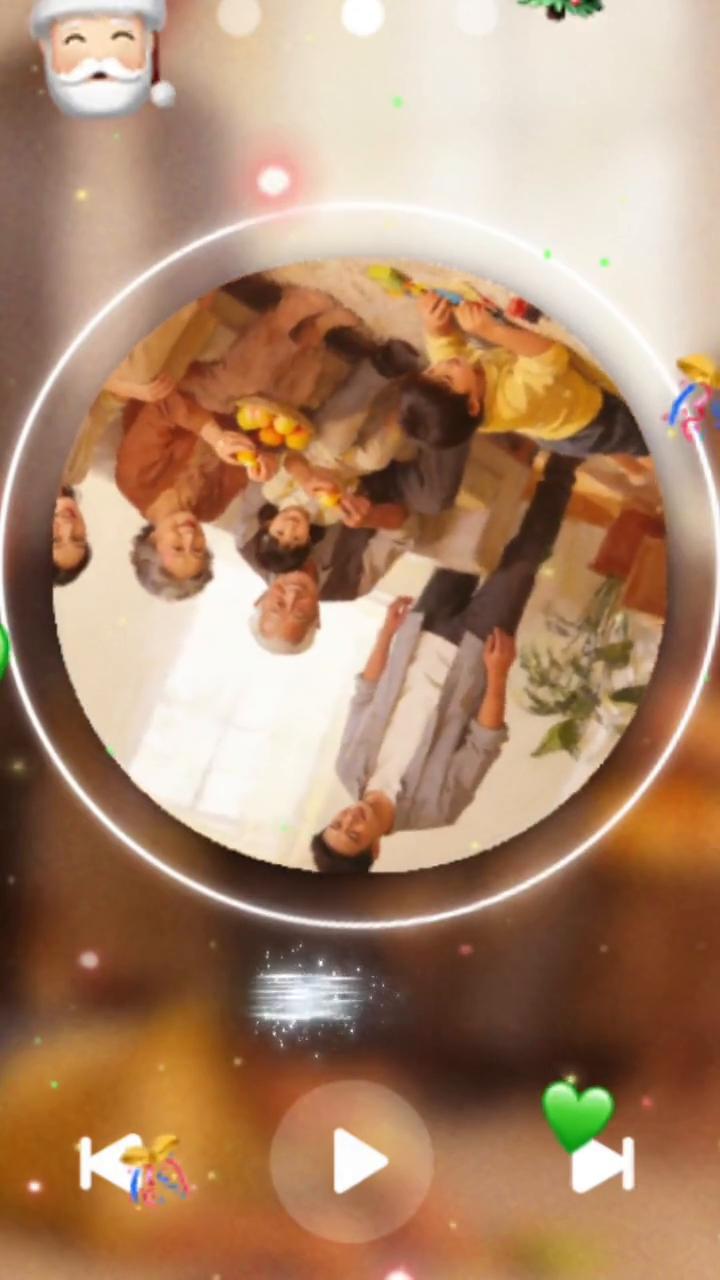 一辈人，一段情。
半辈子过去了，终于明白不用强求别人懂你，也不用勉强自己合群。你