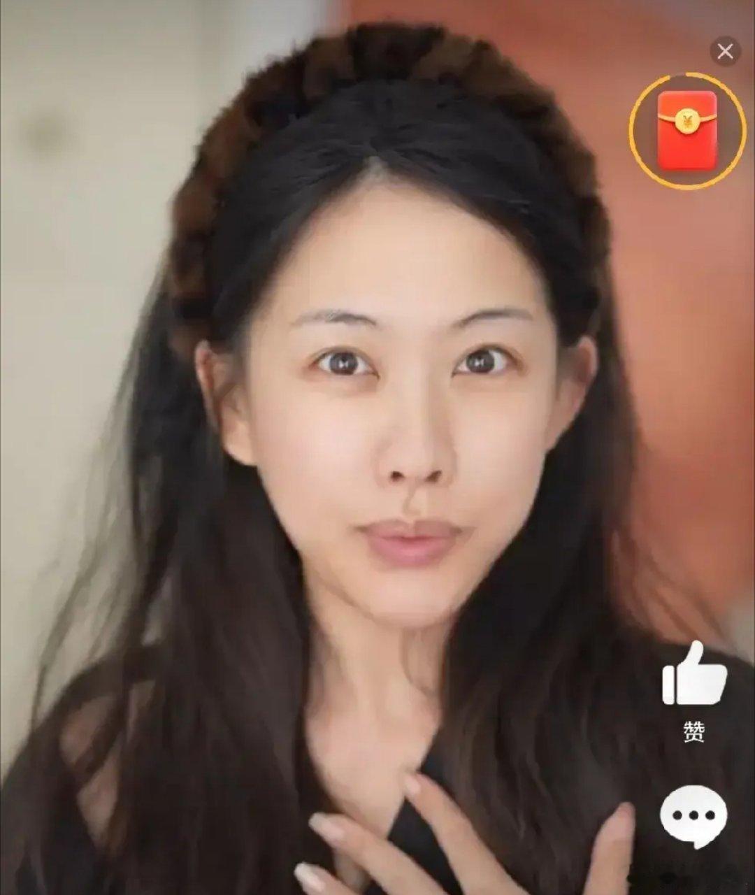 李一桐本人来了都得愣两秒这仿妆简直是一键复制粘贴了李一桐，谁看了都得反复确认一下
