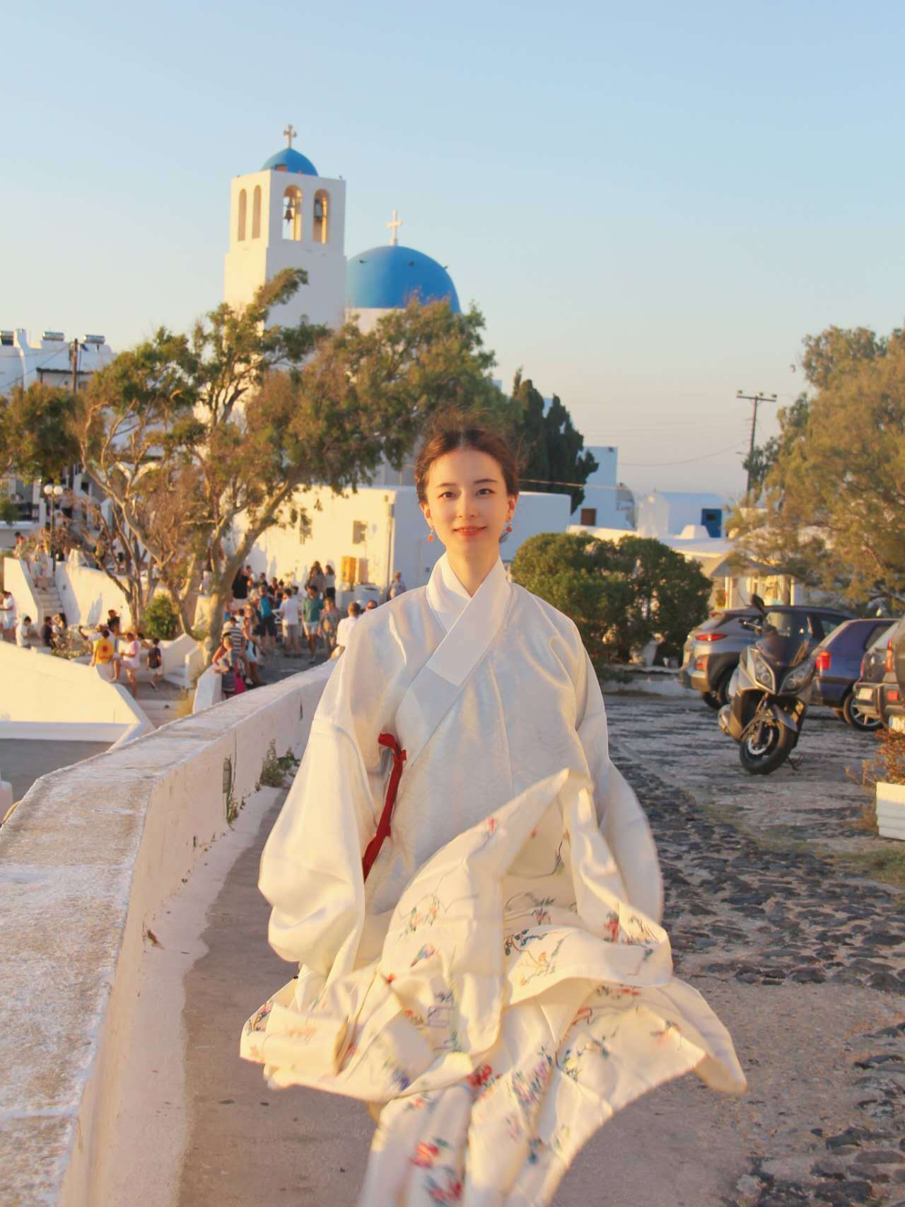 明制汉服审美真的好“现代”，那是一个怎样的时代啊，衣服过了几百年也不过时，还那么