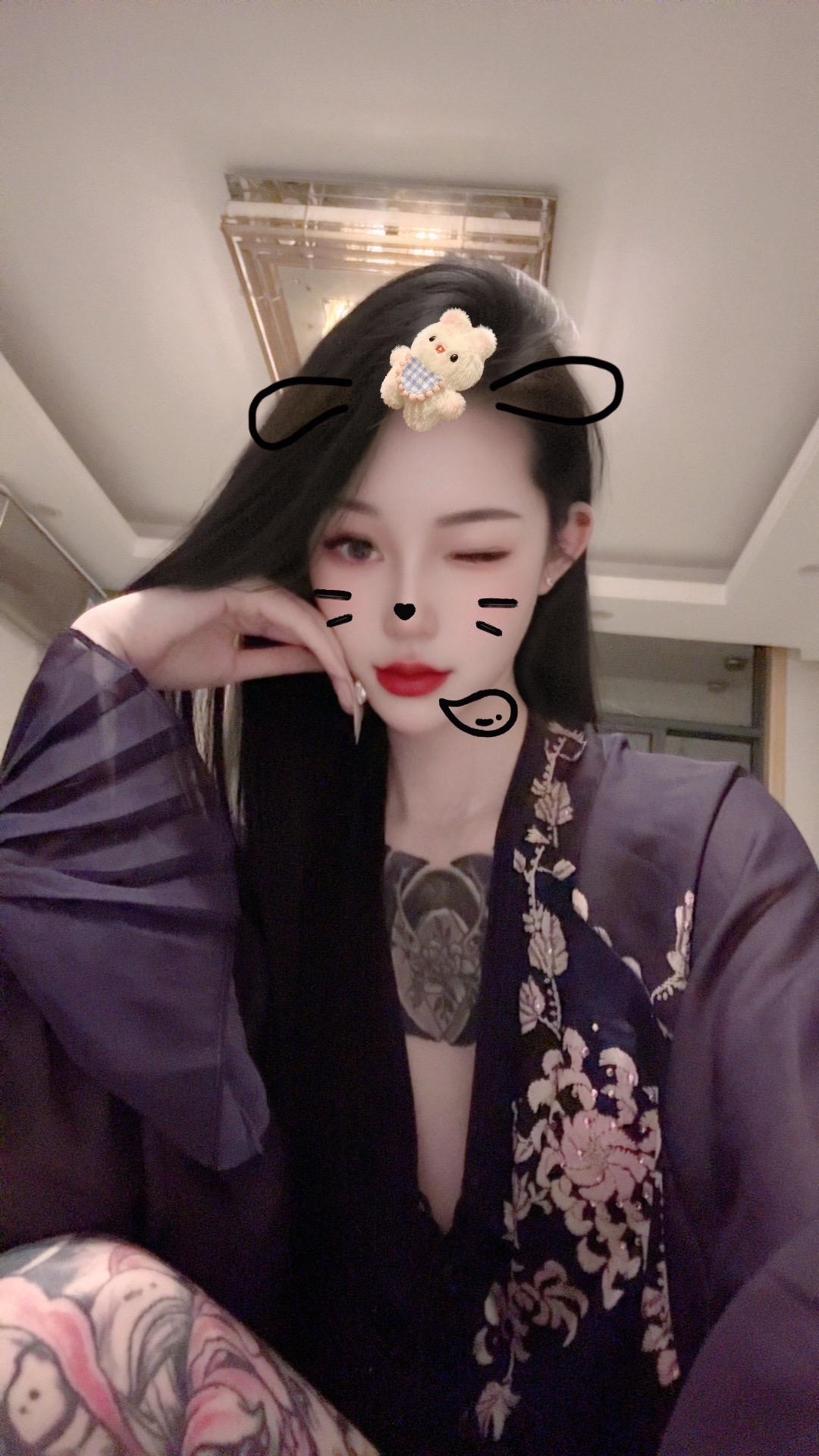 我只是活着玩玩而已 什么也没当真