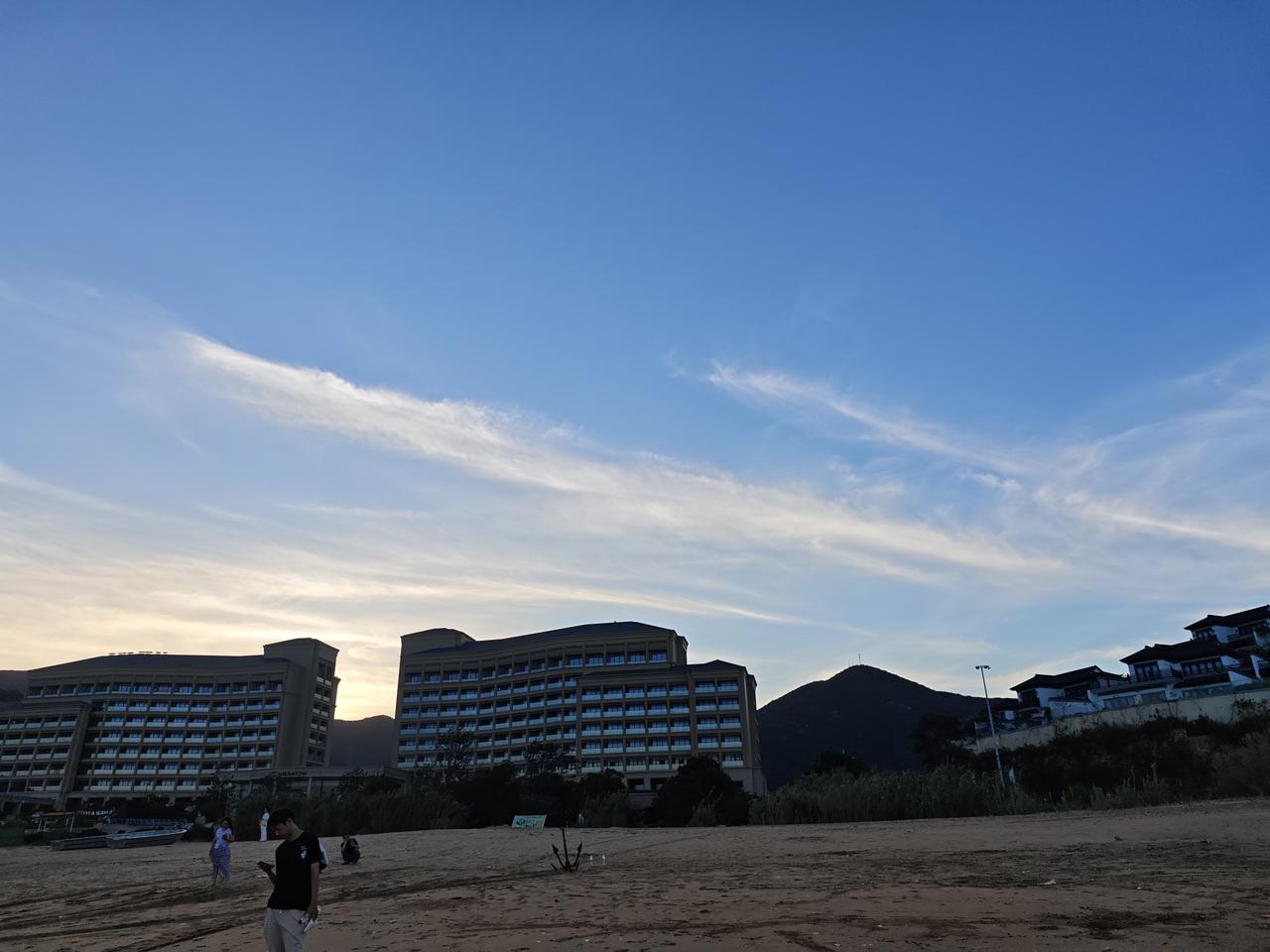 狂砸400亿加码AI基建！Meta超级算力项目落地，这条产业链迎来订单大年
 