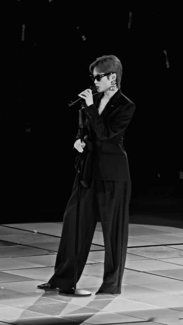 李宇春国乐无双最难忘的是烫嘴 李宇春在粤语歌曲的改编中，展现了多元化的艺术风格。