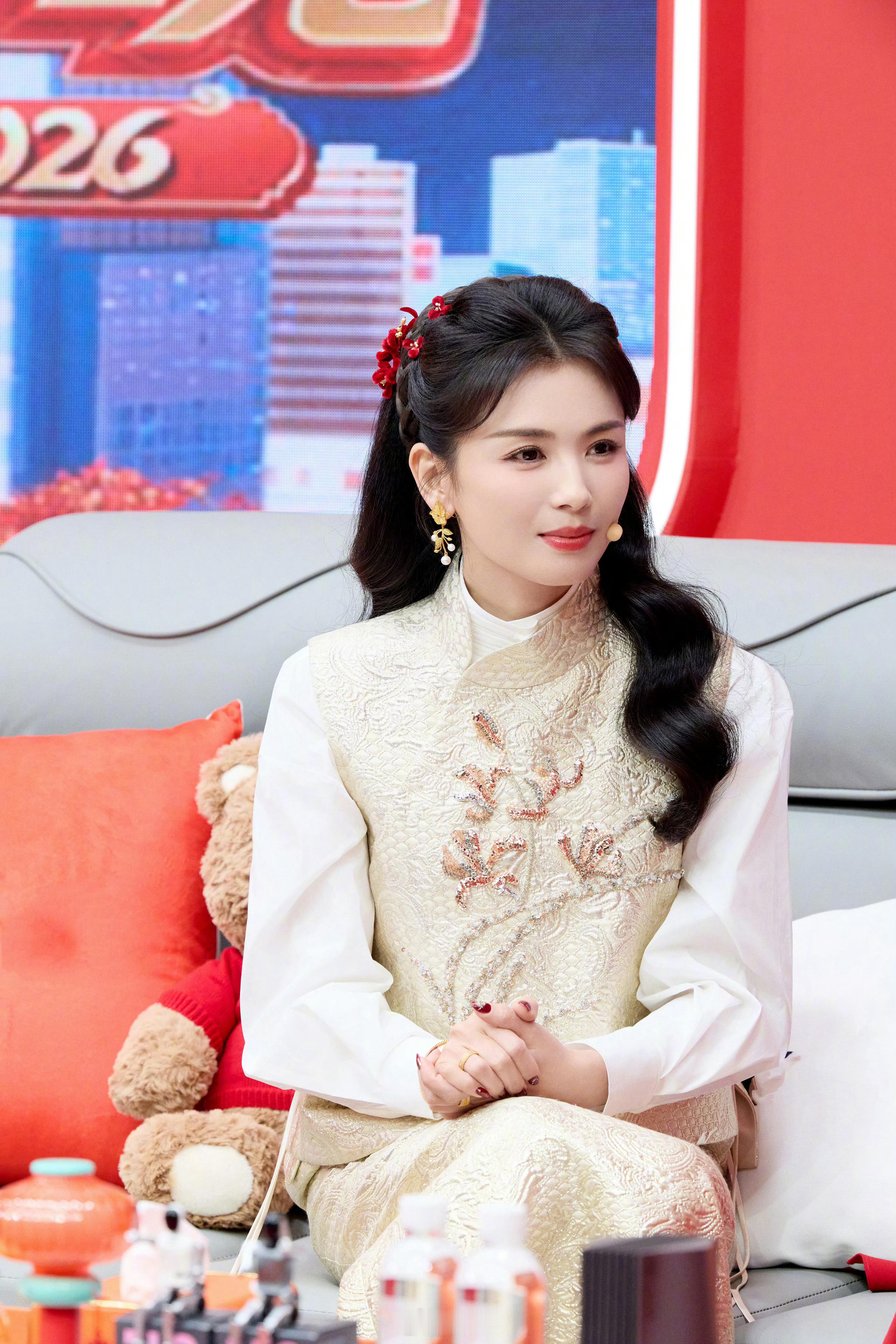 妈妈呀！刘涛漂亮成这样！怎么还不出图！ 广东春晚先播刘涛还是下一站春晚先播刘涛啊