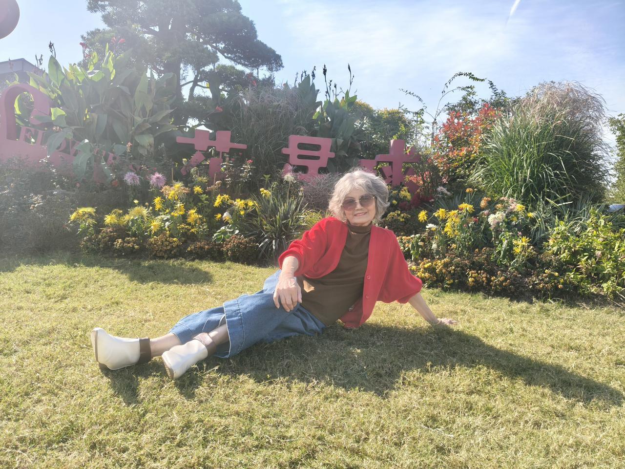 老妈的拍照时光

老妈对拍照的热爱，那真是深入骨髓。只要一有空，就念叨着要去拍照