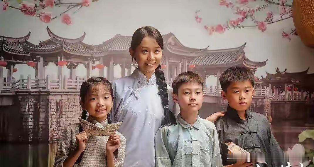 《联合早报》为了一个潮汕话喊阿嬷的称呼就发了十几篇文章追着骂，这事儿怎么看都透着