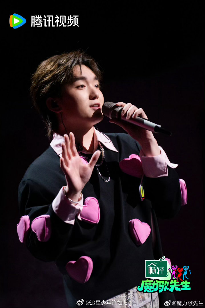 耳帝说内娱音综彻底放下身段了 看完耳帝的微博就一个感受，内娱音综终于接地气了。《