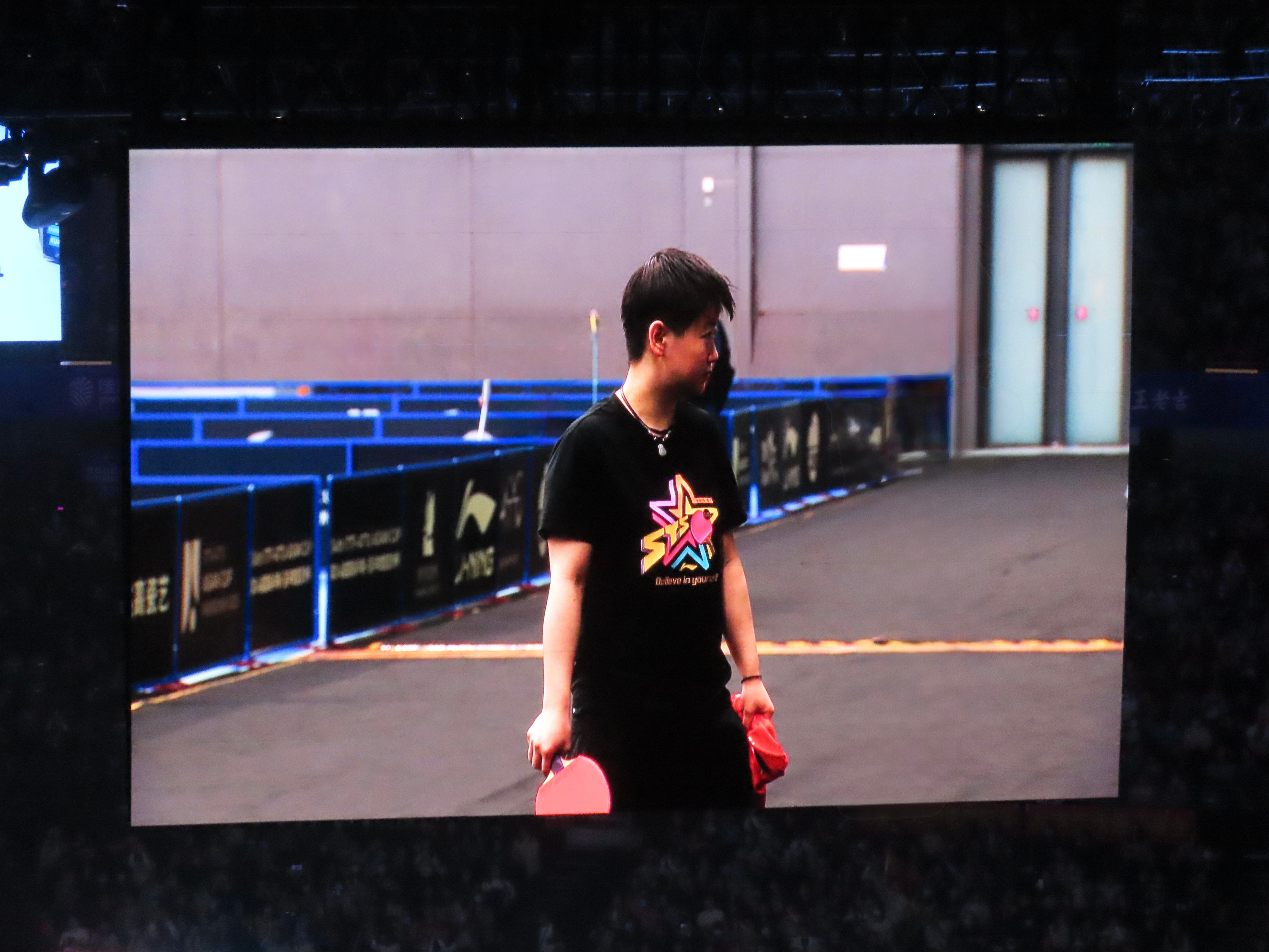 25年亚洲杯官宣1周年“我一直在你身旁，从未走远” 再吃一口亚洲杯老爸老妈交接班