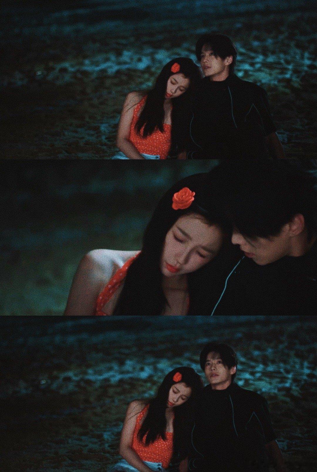 见过他耀眼更心疼他跌倒见过靳朝阳光的模样，才更心疼他为生活磨平棱角的沉默，《双轨