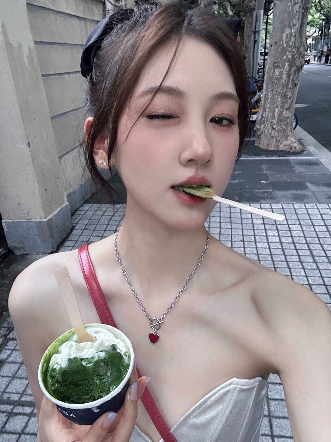 把烦心事丢掉  腾出地方装鲜花Z☡zᶻ ​​​
