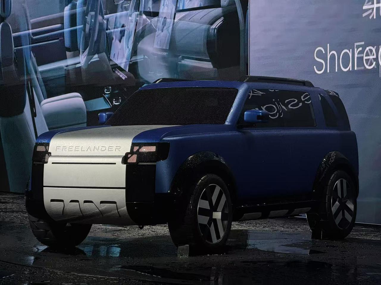 FREELANDER这车可以简单讲点故事。
我最早看到油泥模的时候，这台车还是由