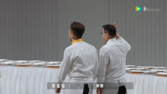 高精力人看完这段也力竭了一饭封神 这期团战配合直接刷新了我对厨师团队默契的认知！