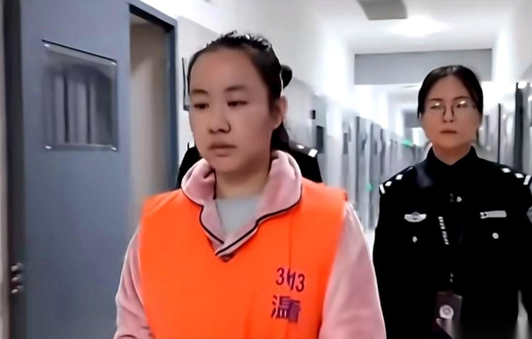 29岁的明珍珍，被执行死刑了。
法庭上，她哭得浑身发抖，好像天底下所有的委屈都压