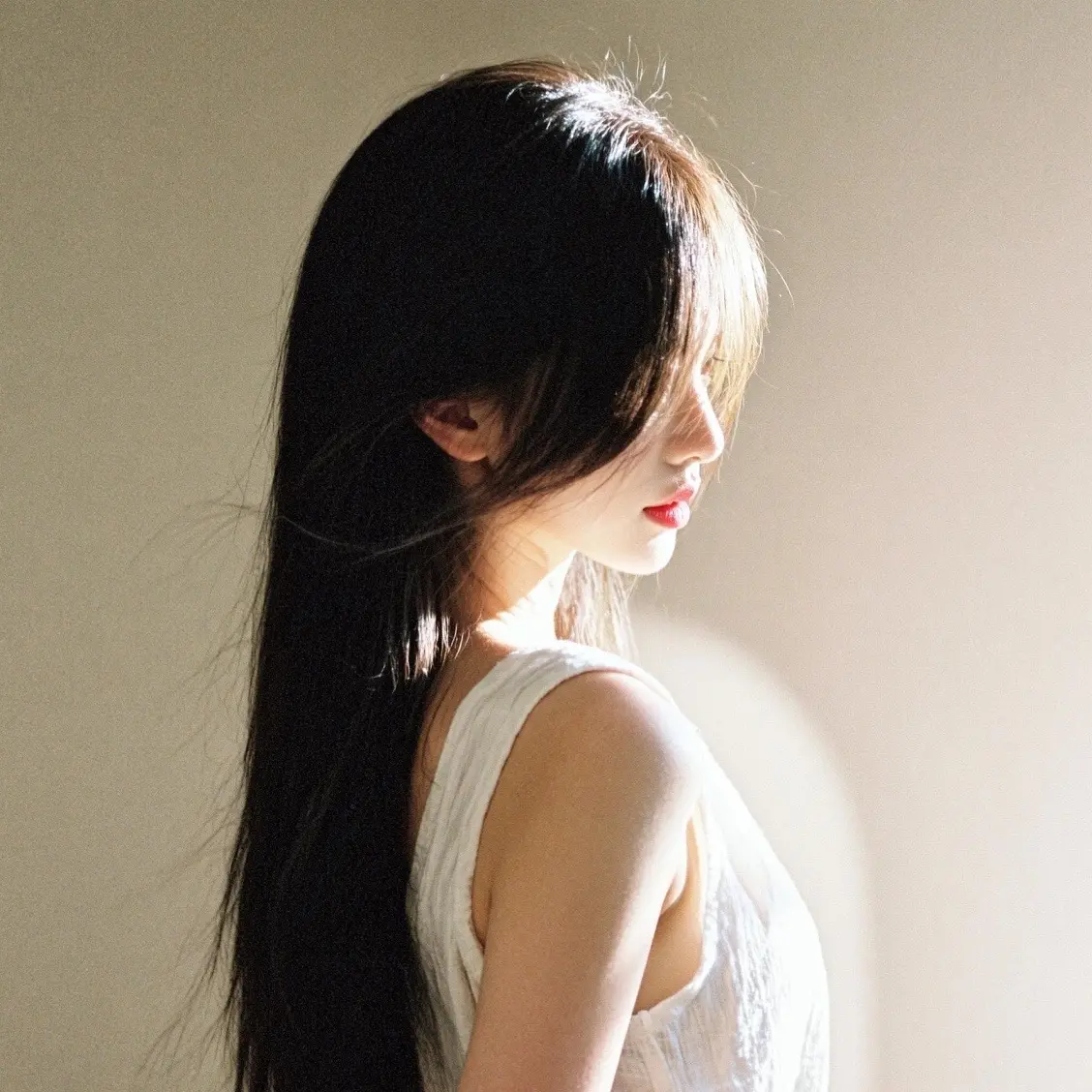 画不完的圆，填不完的缘。 逆光侧影照