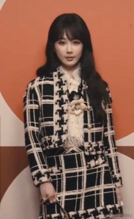 杨紫越来越显老[闭嘴]岁月的痕迹啊 ​​​