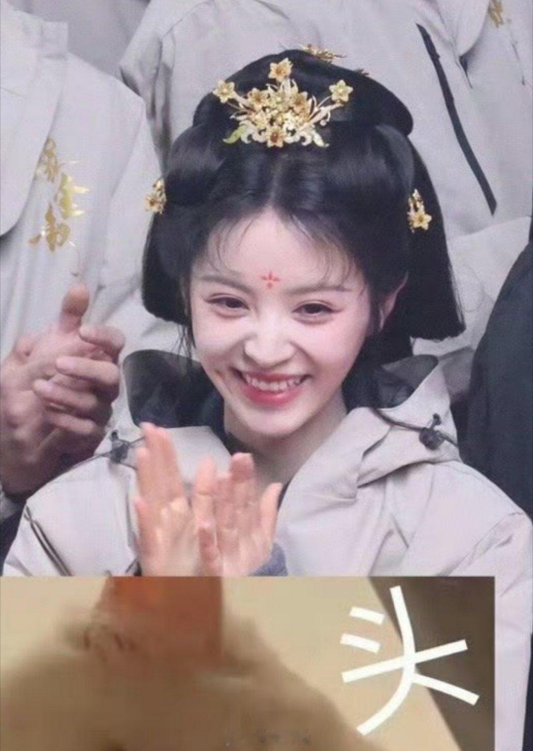 田曦薇《嫁金钗》发型跟以前剧也不一样了 铁刘海不见了嫁金钗