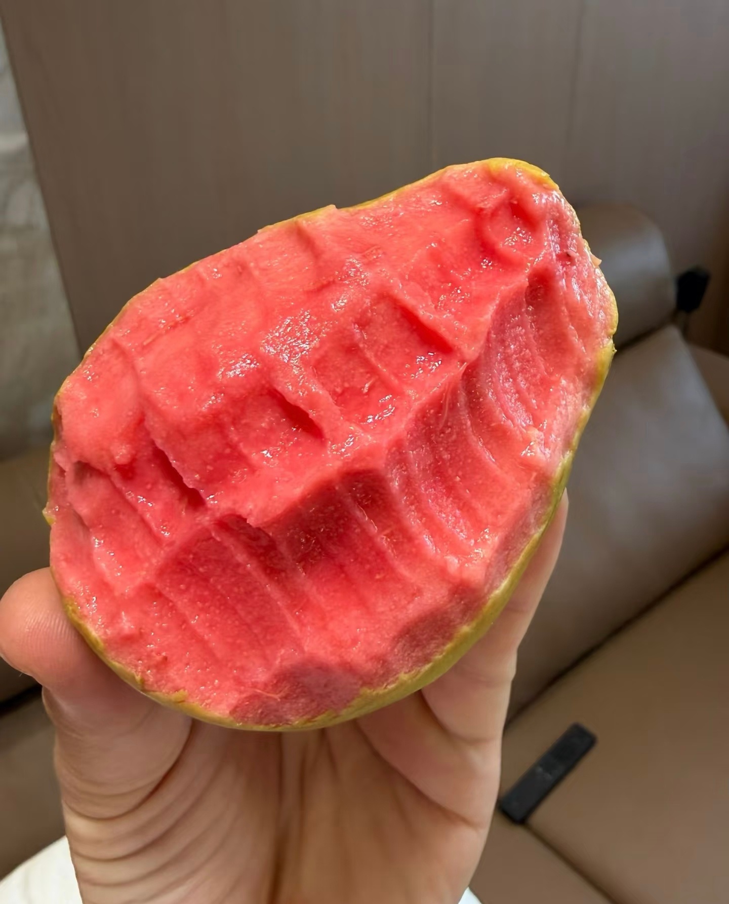 芭乐 早知道烂地里了所以到底是谁再说芭乐好吃。还是说还吃的芭乐都烂在地里了？ 