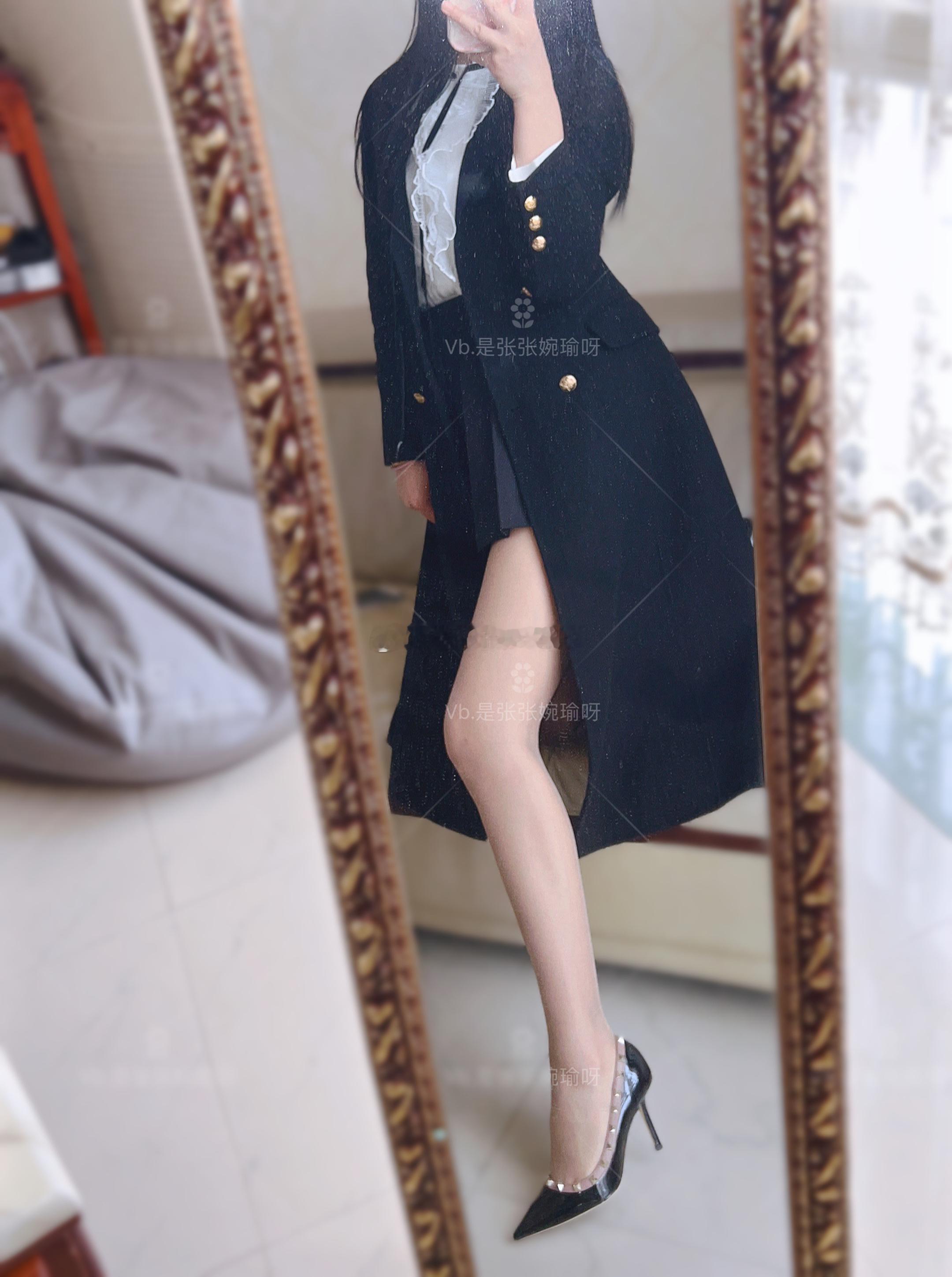 早呀～今天穿的正式点～ ​​​