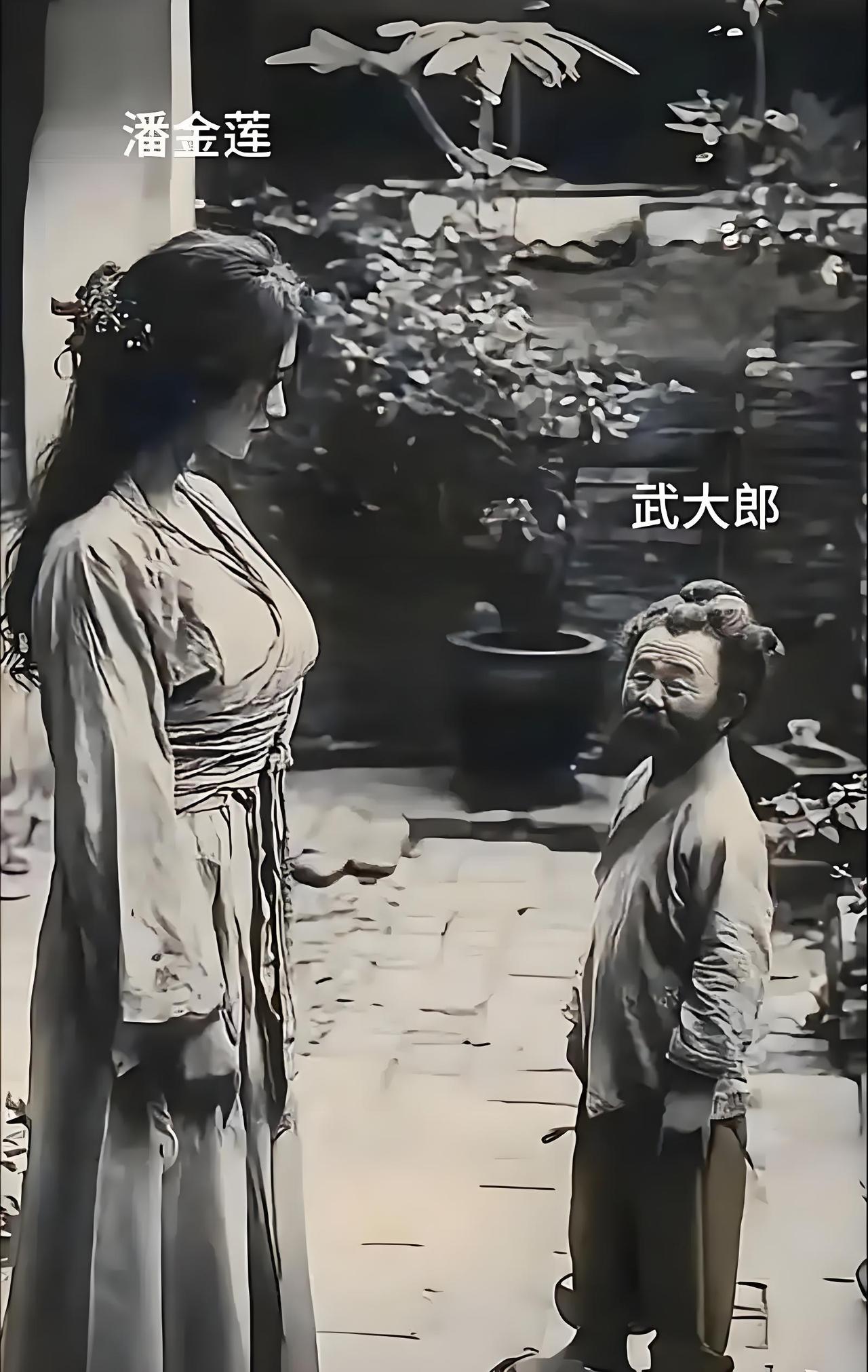 小莲小莲真可怜，
生来命苦无好缘，
自从嫁给矬子汉，
………？

上联：红颜薄命