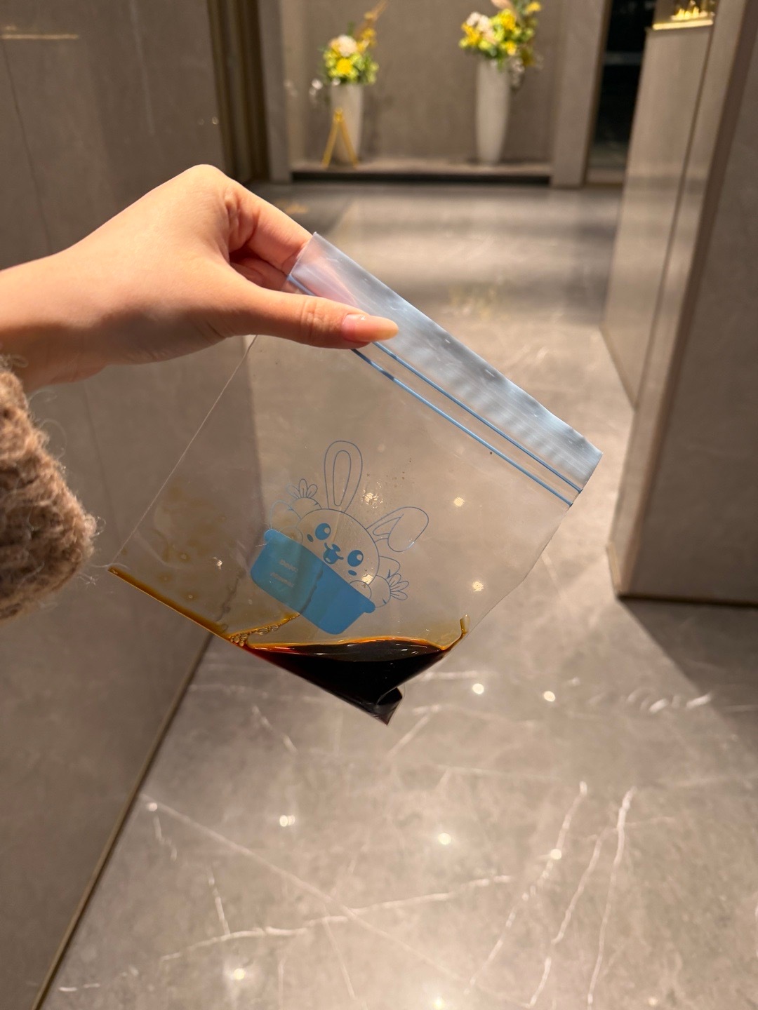 不爱吃海底捞酱油的我 这样出门吃火锅 